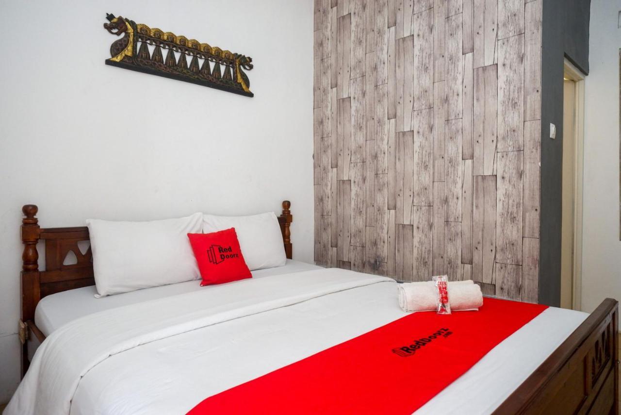 Reddoorz Syariah Near Plengkung Gading 2 Hotel Yogyakarta Exterior photo