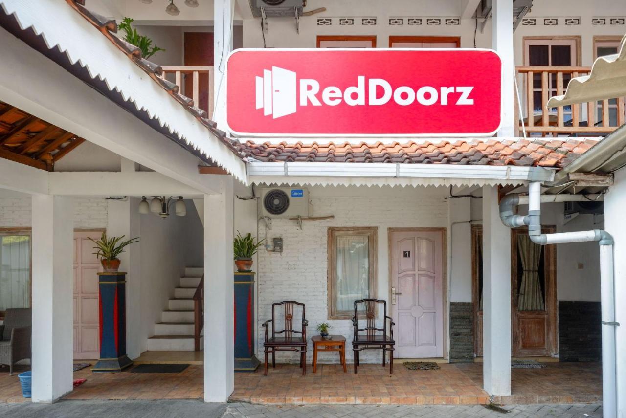 Reddoorz Syariah Near Plengkung Gading 2 Hotel Yogyakarta Exterior photo
