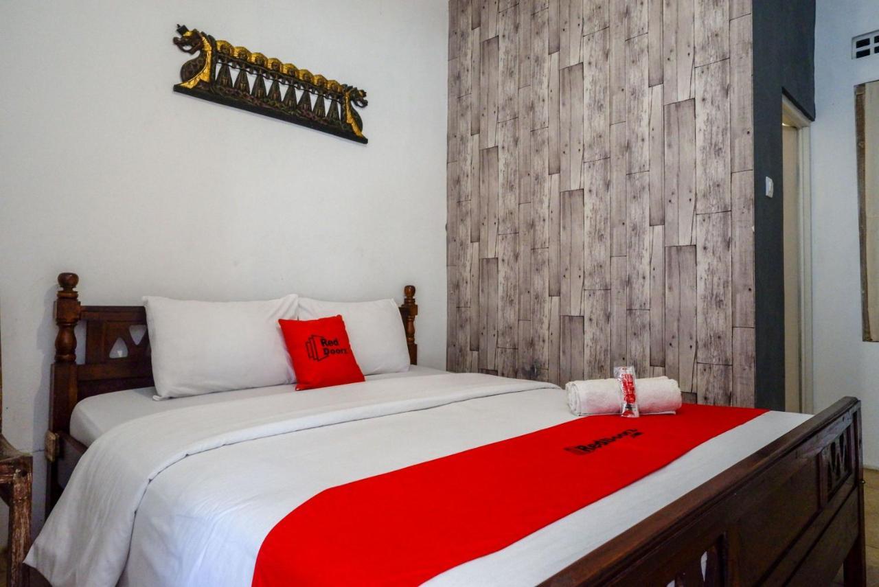Reddoorz Syariah Near Plengkung Gading 2 Hotel Yogyakarta Exterior photo